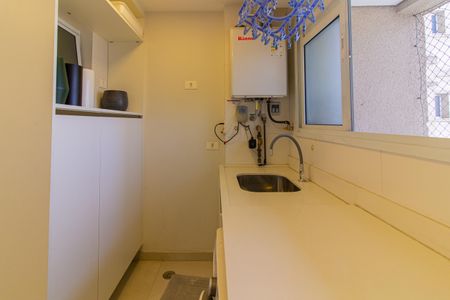 Apartamento à venda com 175m², 3 quartos e 3 vagas Apartamento à venda com 175m², 3 quartos e 3 vagasÁrea de Serviço