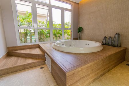 Apartamento à venda com 175m², 3 quartos e 3 vagas Apartamento à venda com 175m², 3 quartos e 3 vagasSpa