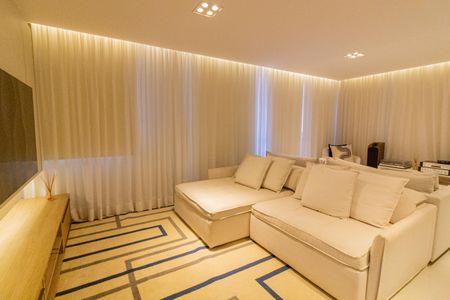 Apartamento à venda com 175m², 3 quartos e 3 vagas Apartamento à venda com 175m², 3 quartos e 3 vagasSala