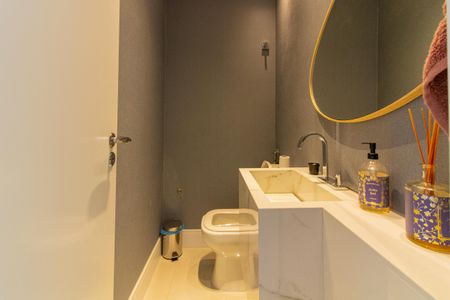 Apartamento à venda com 175m², 3 quartos e 3 vagas Apartamento à venda com 175m², 3 quartos e 3 vagasLavabo