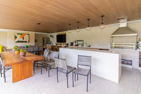 Apartamento à venda com 175m², 3 quartos e 3 vagas Apartamento à venda com 175m², 3 quartos e 3 vagasChurrasqueira