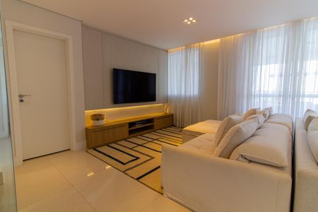 Apartamento à venda com 175m², 3 quartos e 3 vagas Apartamento à venda com 175m², 3 quartos e 3 vagasSala