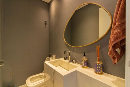 Apartamento à venda com 175m², 3 quartos e 3 vagas Apartamento à venda com 175m², 3 quartos e 3 vagasLavabo