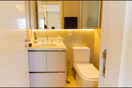 Apartamento à venda com 175m², 3 quartos e 3 vagas Apartamento à venda com 175m², 3 quartos e 3 vagasBanheiro da Suíte 3