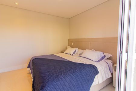 Apartamento à venda com 175m², 3 quartos e 3 vagas Apartamento à venda com 175m², 3 quartos e 3 vagasSuíte 1