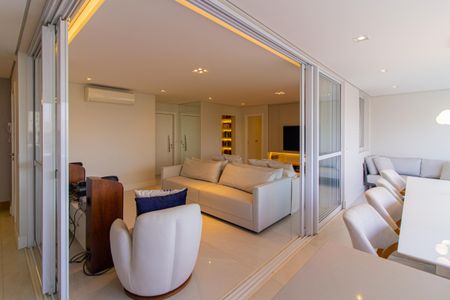 Apartamento à venda com 175m², 3 quartos e 3 vagas Apartamento à venda com 175m², 3 quartos e 3 vagasSala de Jantar / Área Gourmet