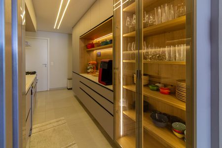 Apartamento à venda com 175m², 3 quartos e 3 vagas Apartamento à venda com 175m², 3 quartos e 3 vagasCozinha