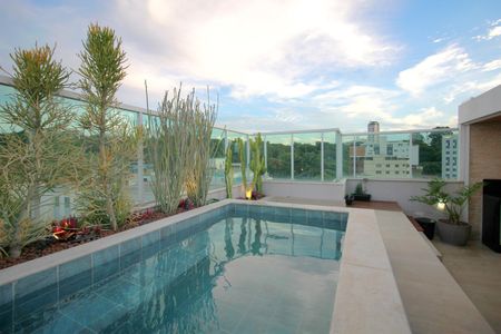 Apartamento à venda com 233m², 3 quartos e 3 vagasCobertura