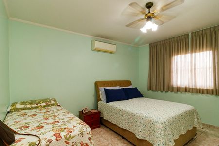 Casa à venda com 84m², 3 quartos e sem vagaQuarto