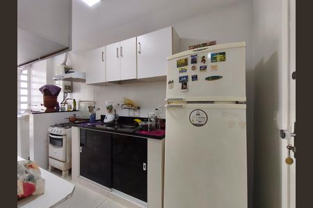 Apartamento à venda com 72m², 2 quartos e 1 vaga Apartamento à venda com 72m², 2 quartos e 1 vagaCozinha