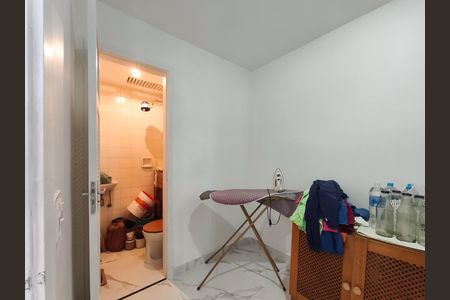 Apartamento à venda com 72m², 2 quartos e 1 vaga Apartamento à venda com 72m², 2 quartos e 1 vagaQuarto de Serviço