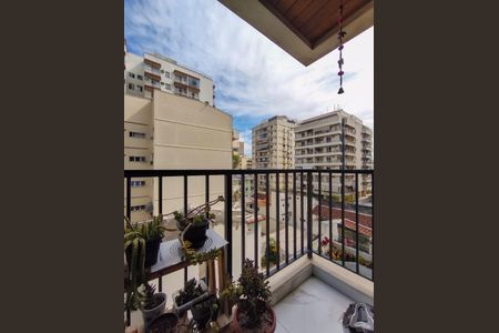 Apartamento à venda com 72m², 2 quartos e 1 vaga Apartamento à venda com 72m², 2 quartos e 1 vagaVaranda da Sala