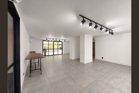 Apartamento à venda com 72m², 2 quartos e 1 vaga Apartamento à venda com 72m², 2 quartos e 1 vagaÁrea comum - Salão de festas