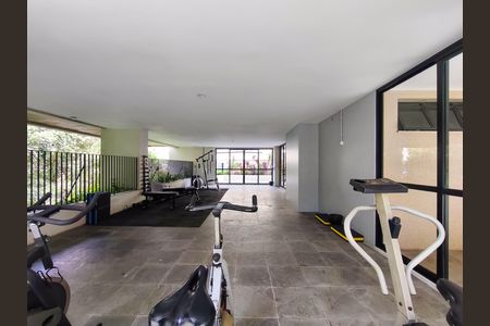 Apartamento à venda com 72m², 2 quartos e 1 vaga Apartamento à venda com 72m², 2 quartos e 1 vagaÁrea comum - Academia