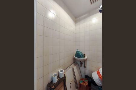 Apartamento à venda com 72m², 2 quartos e 1 vaga Apartamento à venda com 72m², 2 quartos e 1 vagaBanheiro de serviço