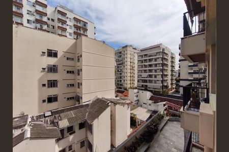 Apartamento à venda com 72m², 2 quartos e 1 vaga Apartamento à venda com 72m², 2 quartos e 1 vagaVista da Suíte