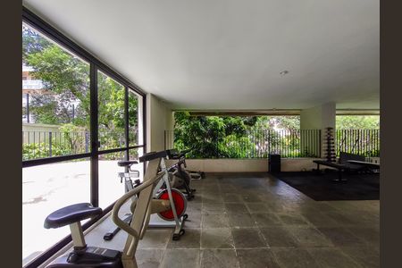 Apartamento à venda com 72m², 2 quartos e 1 vaga Apartamento à venda com 72m², 2 quartos e 1 vagaÁrea comum - Academia