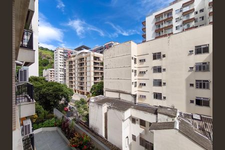 Apartamento à venda com 72m², 2 quartos e 1 vaga Apartamento à venda com 72m², 2 quartos e 1 vagaVista da Suíte