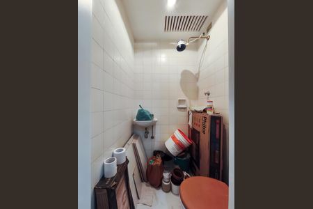 Apartamento à venda com 72m², 2 quartos e 1 vaga Apartamento à venda com 72m², 2 quartos e 1 vagaBanheiro de serviço