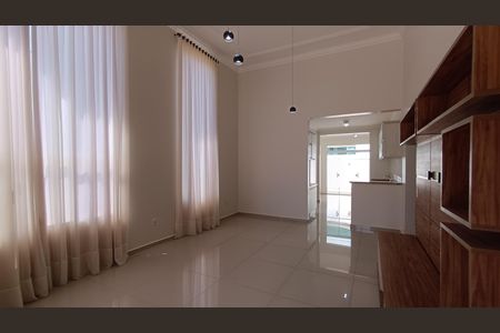 Casa de condomínio para alugar com 170m², 3 quartos e 4 vagasSala