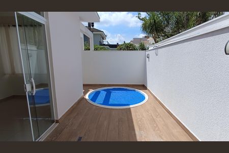 Casa de condomínio para alugar com 170m², 3 quartos e 4 vagasÁrea comum - Piscina