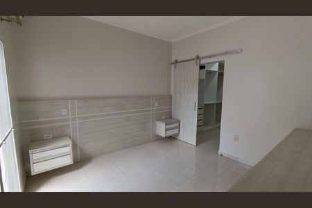 Casa de condomínio para alugar com 170m², 3 quartos e 4 vagasSuíte 3