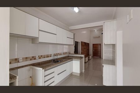Casa de condomínio para alugar com 170m², 3 quartos e 4 vagasCozinha