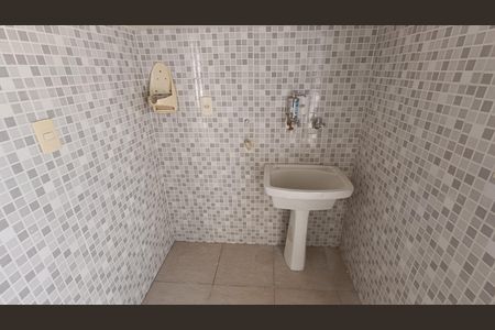 Casa de condomínio para alugar com 170m², 3 quartos e 4 vagasÁrea de Serviço