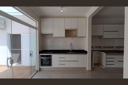 Casa de condomínio para alugar com 170m², 3 quartos e 4 vagasCopa