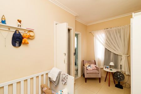 Casa à venda com 72m², 3 quartos e 2 vagasSuíte