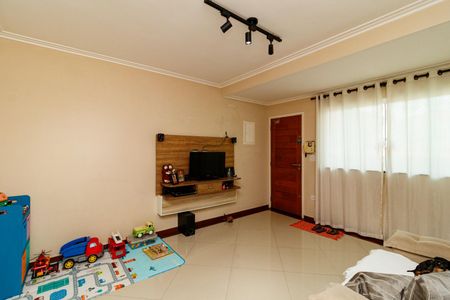 Casa à venda com 72m², 3 quartos e 2 vagasSala