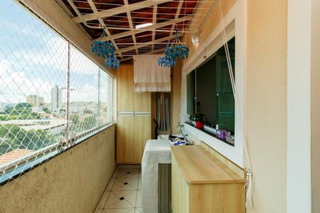 Casa à venda com 72m², 3 quartos e 2 vagasÁrea de Serviço