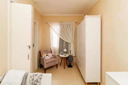 Casa à venda com 72m², 3 quartos e 2 vagasSuíte