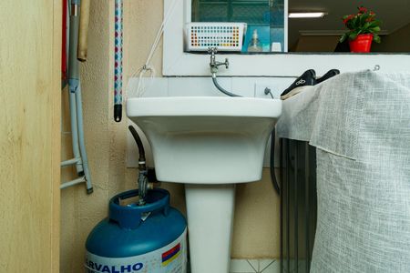 Casa à venda com 72m², 3 quartos e 2 vagasÁrea de Serviço