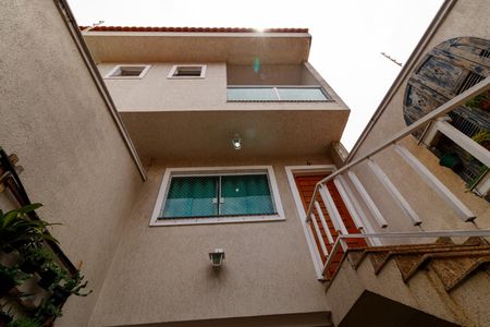Casa à venda com 72m², 3 quartos e 2 vagasFachada