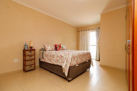 Casa à venda com 72m², 3 quartos e 2 vagasSuíte 2