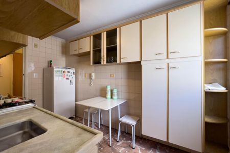 Apartamento à venda com 57m², 1 quarto e sem vaga Apartamento à venda com 57m², 1 quarto e sem vagaCozinha e área de serviço