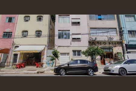 Apartamento à venda com 36m², 1 quarto e sem vaga Apartamento à venda com 36m², 1 quarto e sem vagaFachada e placa