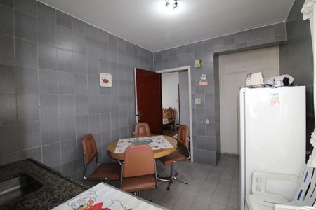 Apartamento à venda com 52m², 1 quarto e 1 vagaCozinha