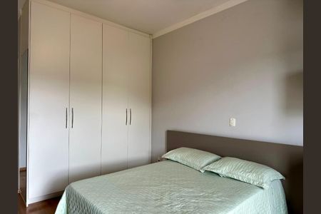 Casa de condomínio à venda com 227m², 3 quartos e 4 vagasFoto 13