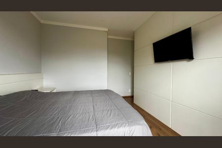 Casa de condomínio à venda com 227m², 3 quartos e 4 vagasFoto 03