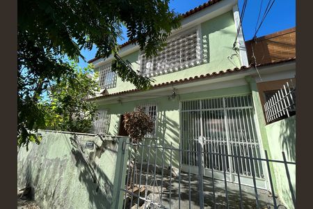 Casa para alugar com 95m², 2 quartos e sem vagaFachada