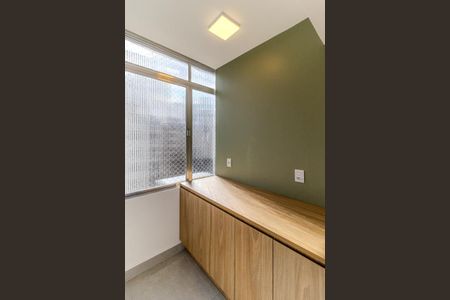 Apartamento à venda com 110m², 3 quartos e 1 vagaÁrea de Serviço
