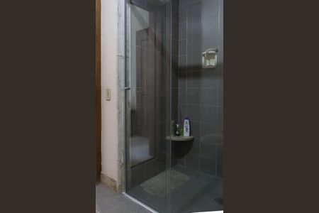 Apartamento à venda com 330m², 5 quartos e 5 vagas Apartamento à venda com 330m², 5 quartos e 5 vagasBanheiro da Suíte 1