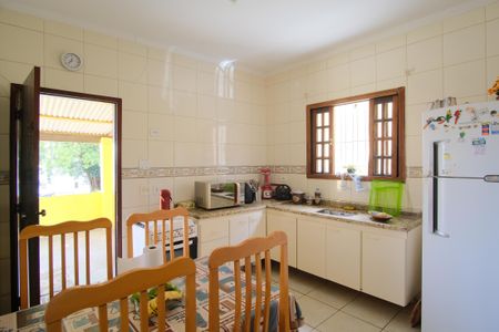 Casa para alugar com 136m², 2 quartos e 3 vagasCozinha