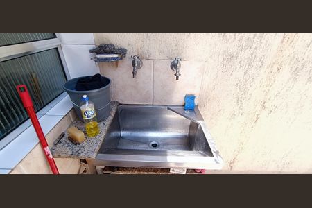 Casa à venda com 80m², 2 quartos e 1 vaga Casa à venda com 80m², 2 quartos e 1 vagaÁrea de Serviço