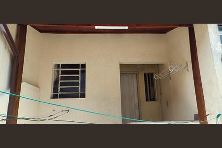 Casa à venda com 80m², 2 quartos e 1 vaga Casa à venda com 80m², 2 quartos e 1 vagaEdícula