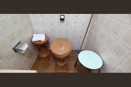 Casa à venda com 80m², 2 quartos e 1 vaga Casa à venda com 80m², 2 quartos e 1 vagaBanheiro