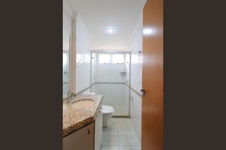 Apartamento para alugar com 55m², 2 quartos e 2 vagas Apartamento para alugar com 55m², 2 quartos e 2 vagasBanheiro da Suíte 2