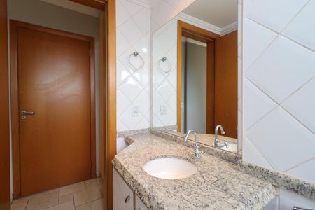Apartamento para alugar com 55m², 2 quartos e 2 vagas Apartamento para alugar com 55m², 2 quartos e 2 vagasBanheiro da Suíte 2